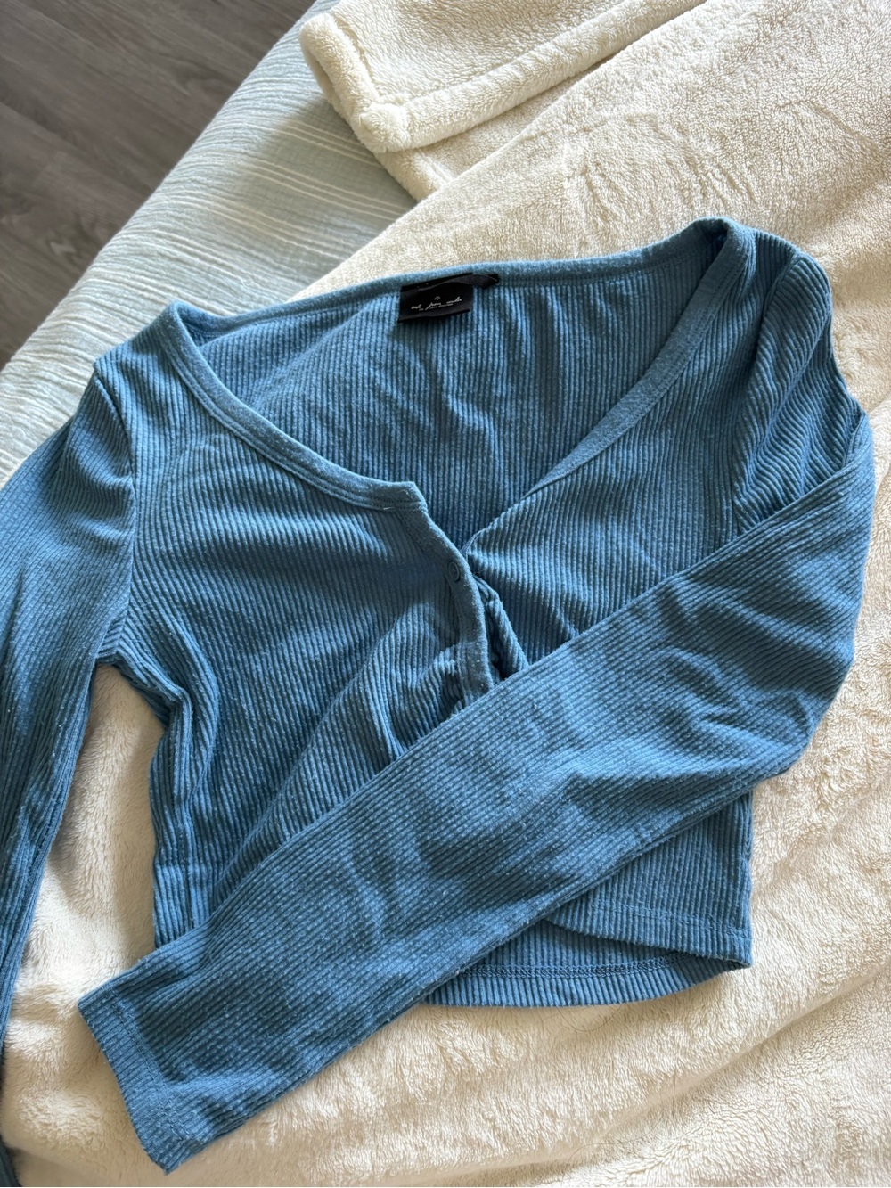 Women's Urban OutBlue Ribbed V-Neck Long Sleeve button topTop